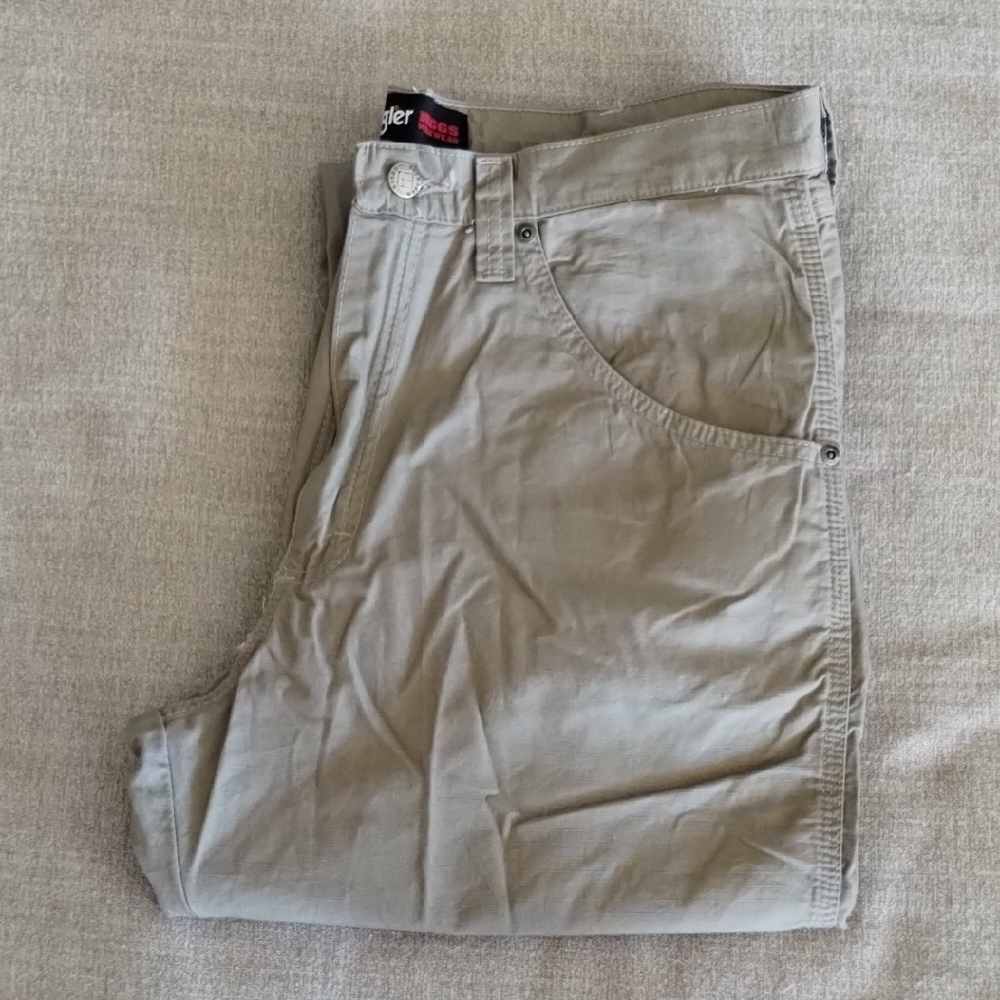 Men's Wrangler Tan Pants